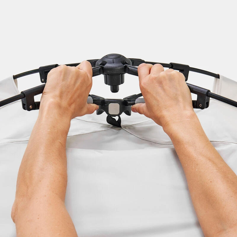 Quechua Abri De Camping 4 Places - Base Easy Fresh - Polyvalent, Instantané à Arceaux 10 Quechua Abri De Camping 4 Places - Base Easy Fresh - Polyvalent, Instantané à Arceaux – Image 10