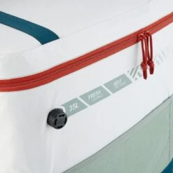 Quechua GLACIERE SOUPLE DE CAMPING - 35 LITRES - CONSERVATION AU FRAIS 17 HEURES -Nabaiji glaciere souple de camping 35 litres conservation au frais 17 heures 8