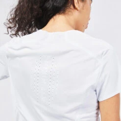 Quechua Tee Shirt Ultra Léger De Randonnée Rapide FH 500 Femme Ice. 8 Quechua Tee Shirt Ultra Léger De Randonnée Rapide FH 500 Femme Ice. -Nabaiji tee shirt ultra leger de randonnee rapide fh 500 femme ice 3