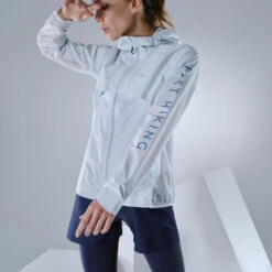 Quechua Veste Ultra Légère Hybride De Randonnée Rapide FH900 Femme Grise. 11 Quechua Veste Ultra Légère Hybride De Randonnée Rapide FH900 Femme Grise. -Nabaiji veste ultra legere hybride de randonnee rapide fh900 femme grise 4